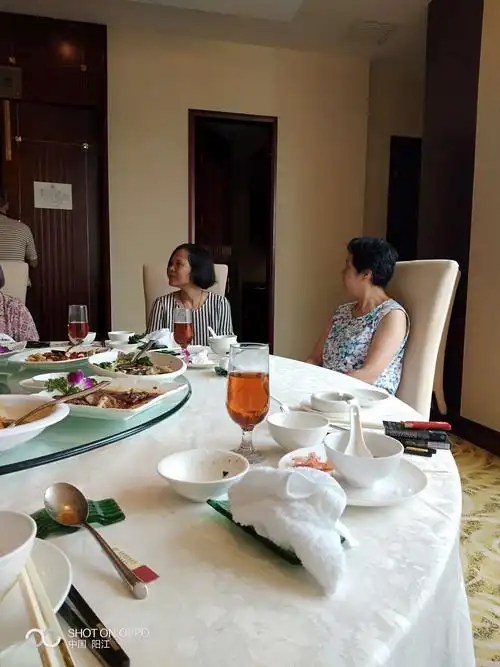 赤诚骄子故乡行