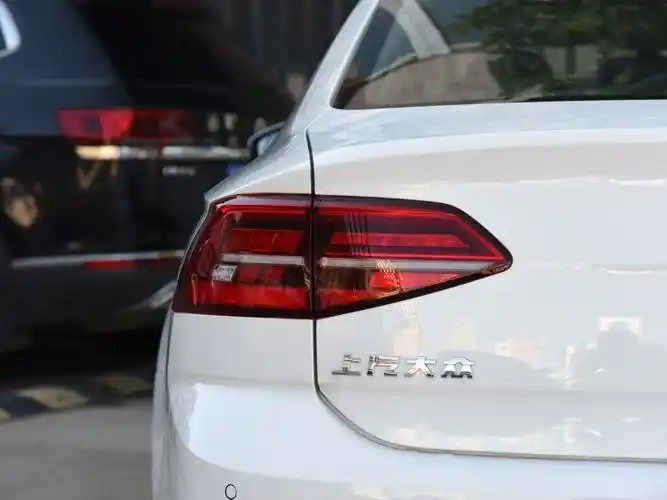 上汽大众 凌渡 2021款 改款 280tsi dsg舒适版 凛