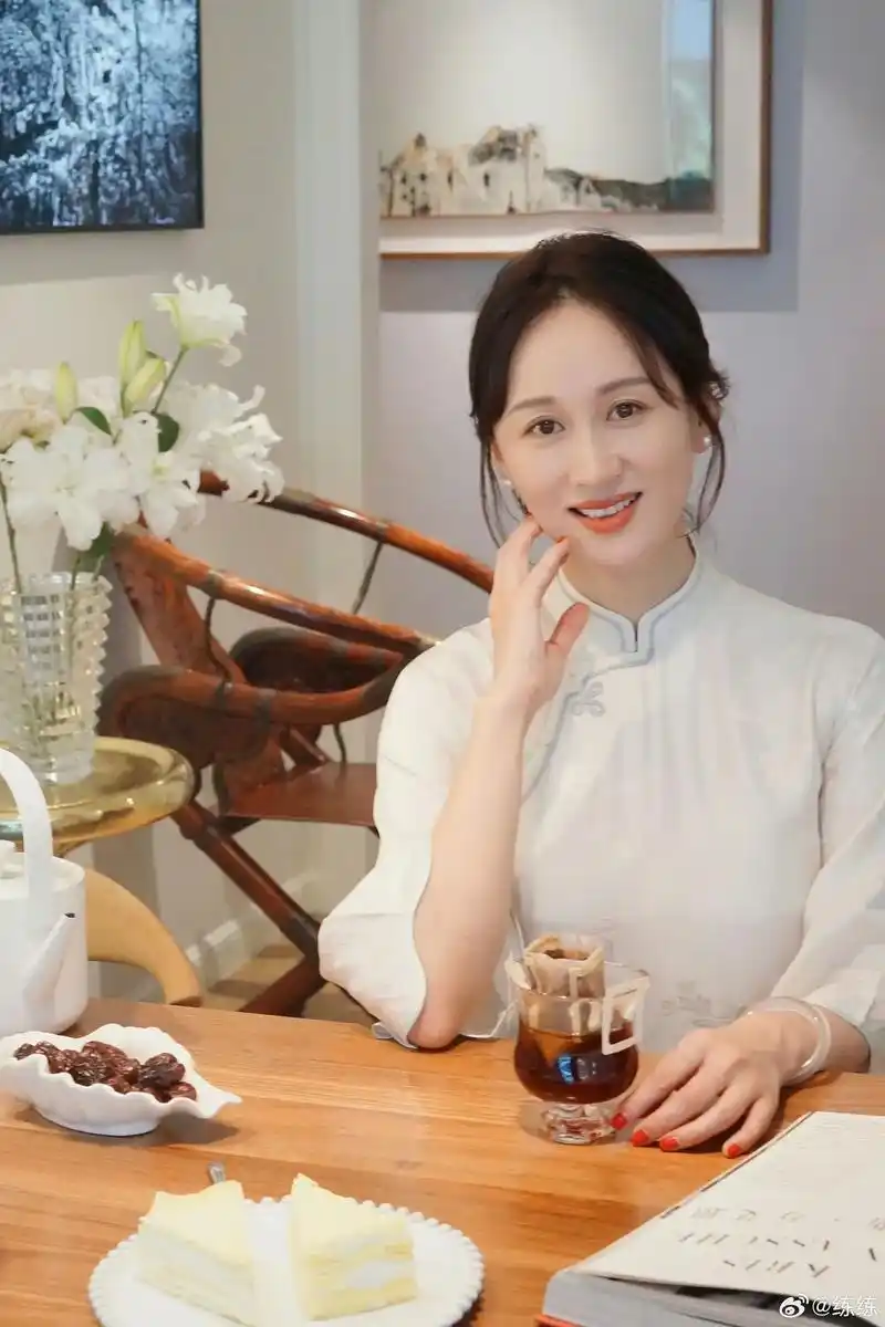 陶斯咏长大了.曾经恰同学少年,风华正茂. 如今我已亭亭,无惧 - 抖音