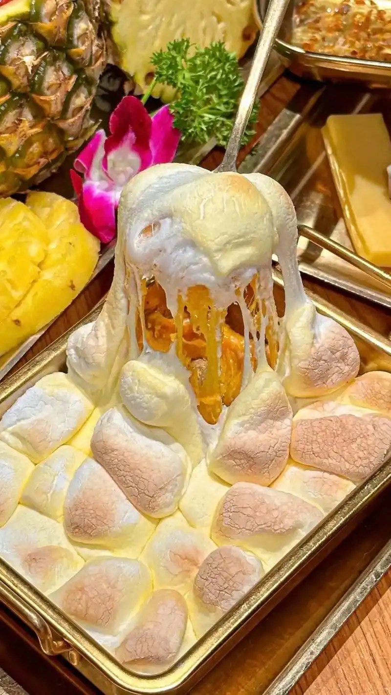 这家韩国烤肉真是我近期最爱!好多花样,烤棉花糖 桂花炼乳年糕 - 抖音