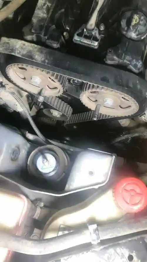 东风雪铁龙爱丽舍正时,建议十万公里就进行更换