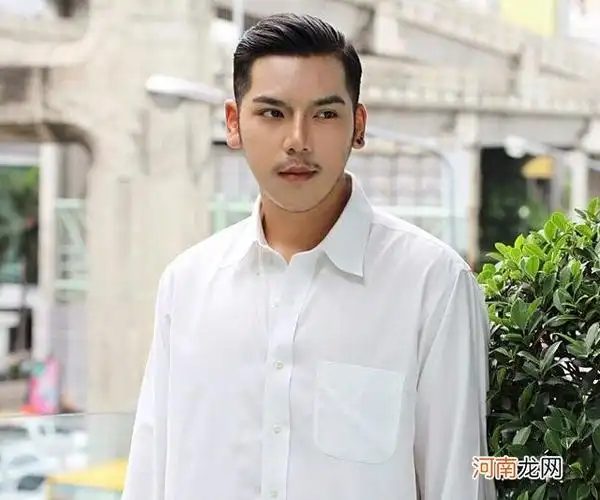 男生"短头发"不必乱剪,4款清新帅气发型值得尝试,不帅你打我