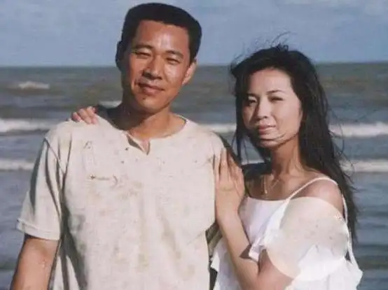 霍凡个人资料简介张丰毅的老婆霍凡的照片