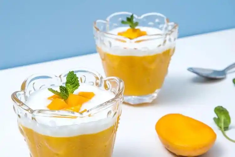 酸奶芒果布丁
