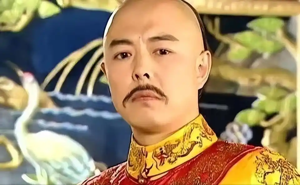 就连陶虹自己都没想到,竟然会被张铁林这个老流氓占了便宜,这次的强吻