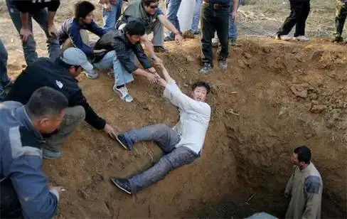 世界最长时间的活埋 杰夫·史密斯被埋了150天