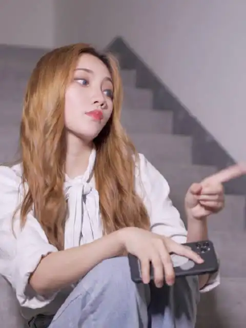 莫邪mm            关注17            粉丝83895          微博认证