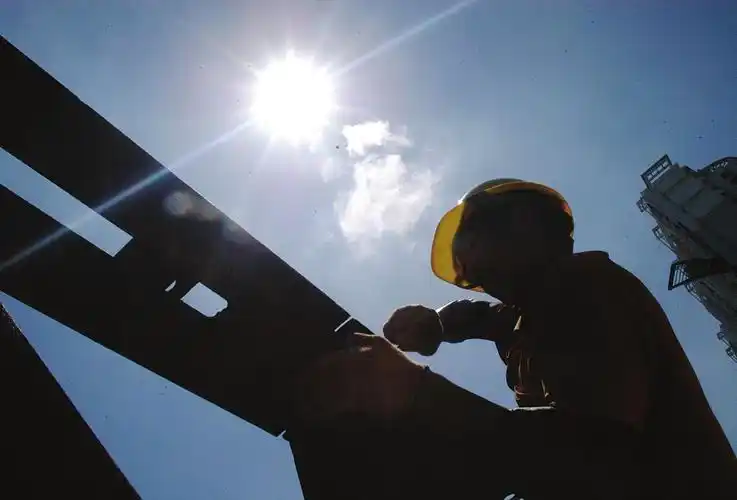 高温来袭别只顾喊热死了预防中暑小妙招了解一下