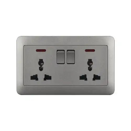 万能开关灯插座