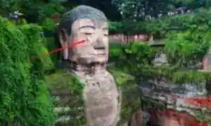 乐山大佛真闭眼流泪专家道出真相