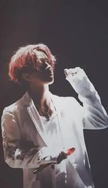 不靠化妆靠自己,学习男团舞,勇闯"爱豆圈"|岳云鹏|王嘉尔|华语歌手