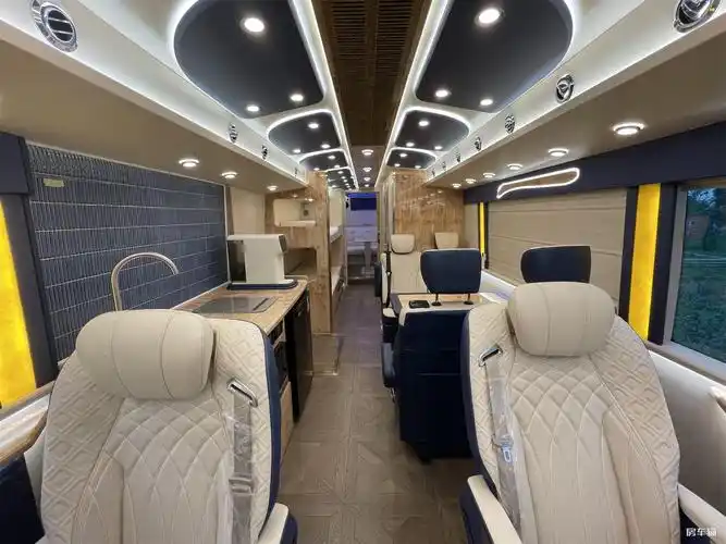 罗曼旅行家房车内部图片