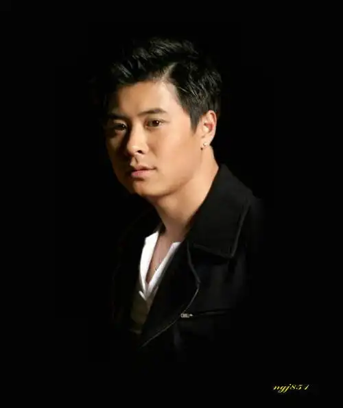 【转编】:伊扬歌曲——《电话情思》(音画图文)