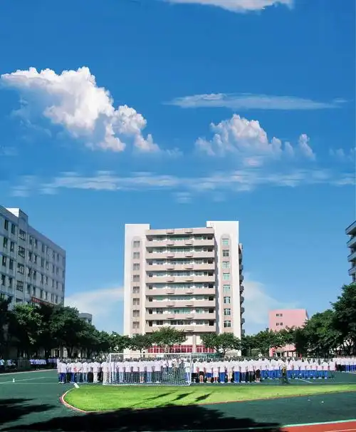 p data-id="sr4jc5bgybby">广州市白云工商技师学院成立于1989年