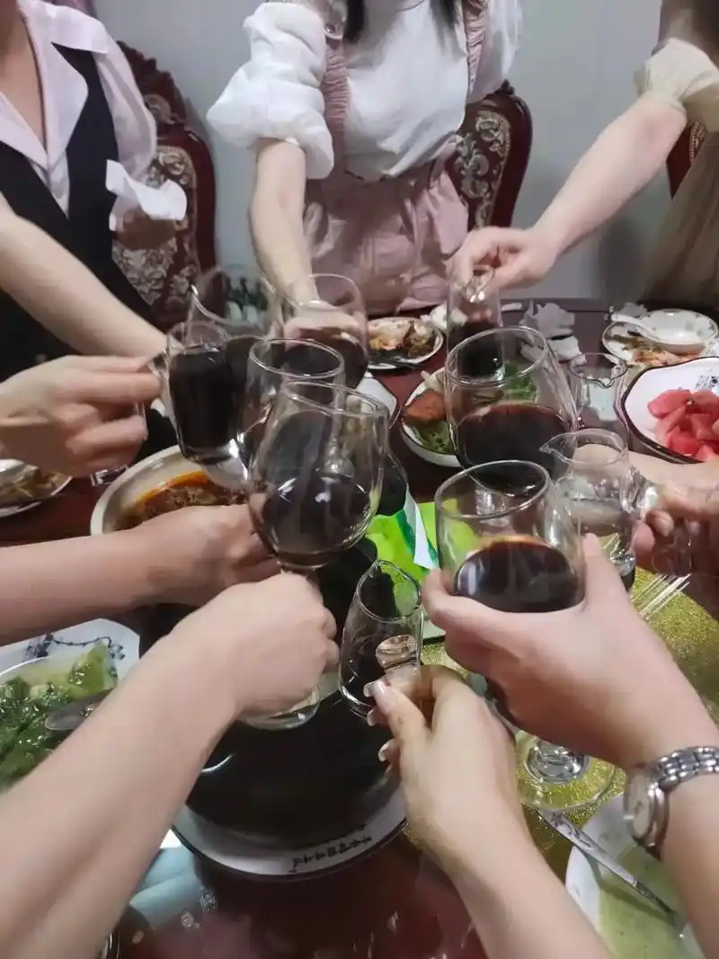 又是一月公司团建