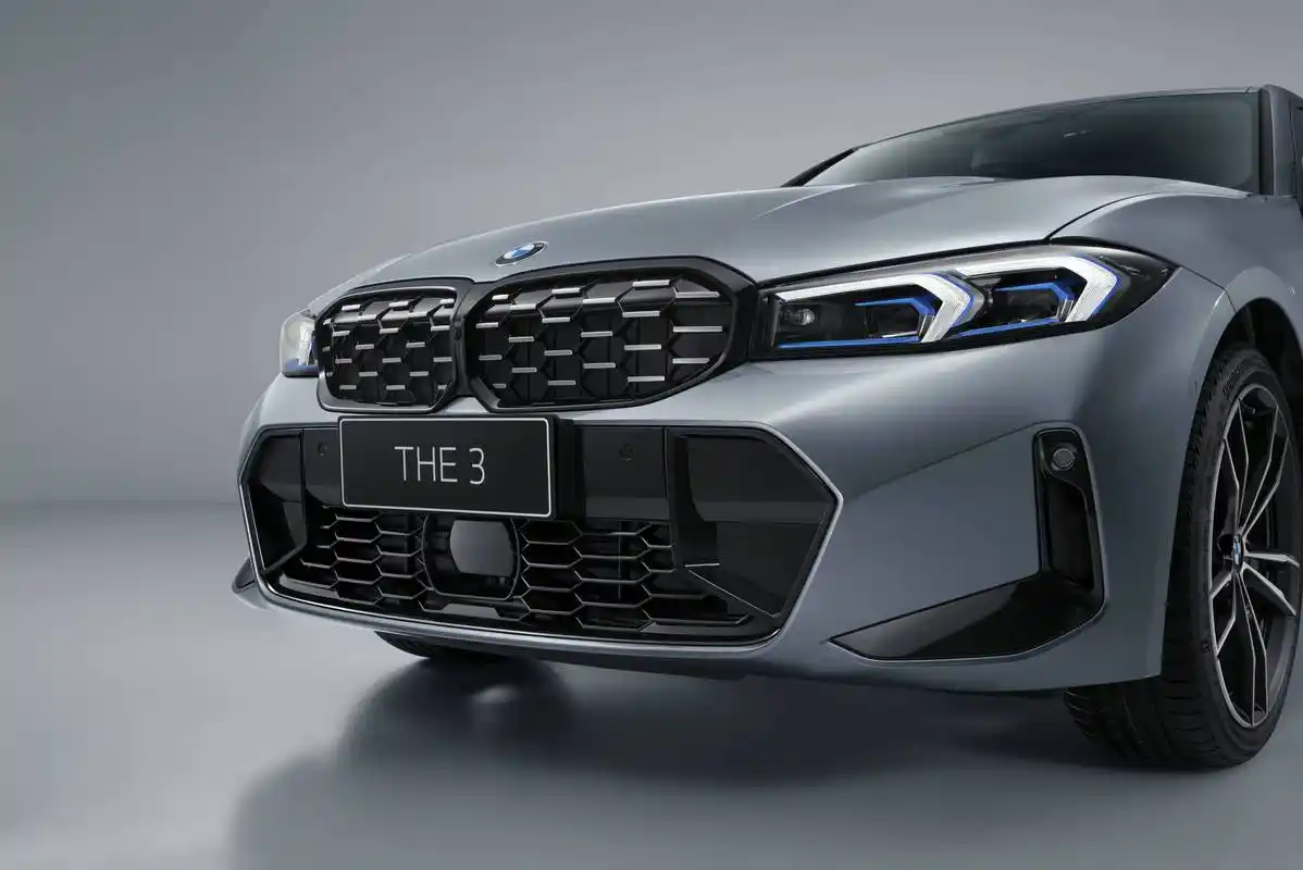 悬浮式曲面屏,全新下格栅,新款宝马3系官图发布