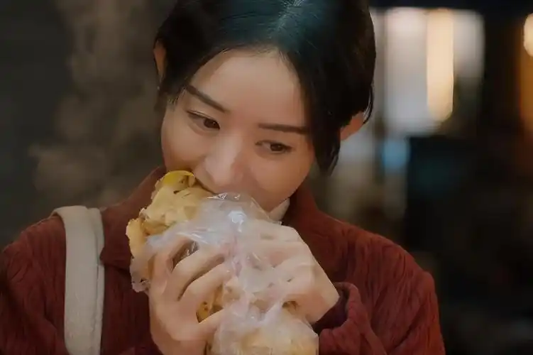 不会演别尬演!《哈尔滨一九四四》杨幂一出手,让观众看清吃戏有多离谱