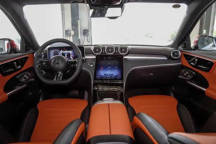 奔驰c级车灯_座椅_气囊