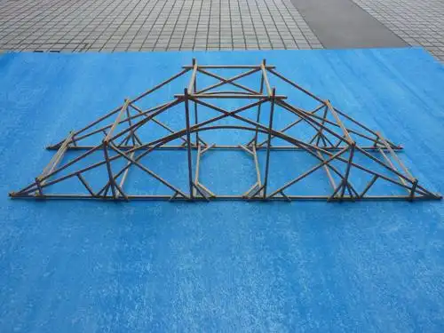 木结构桥梁制作过程示例