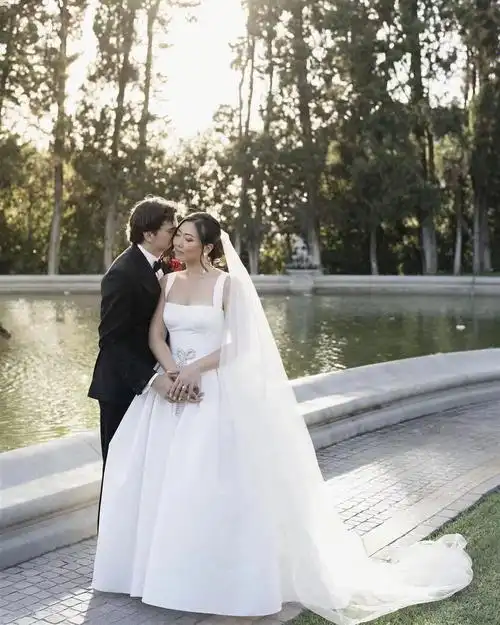 户外真实婚礼angelababy同款缎面主纱