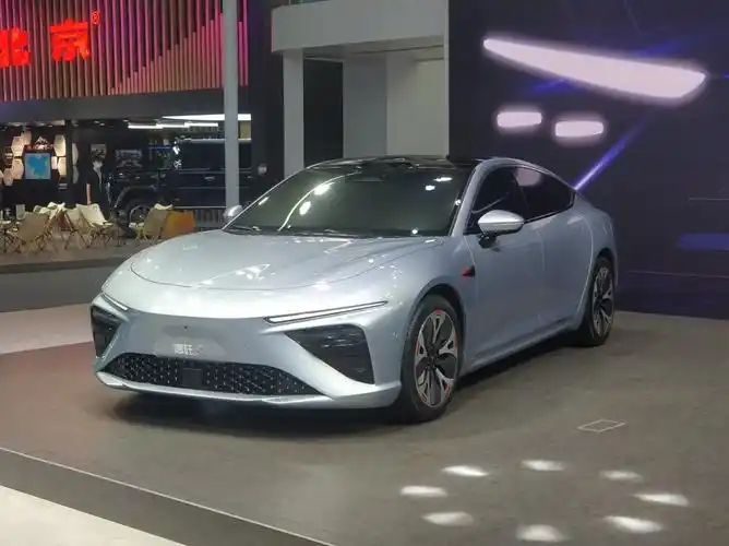 2021年广州车展国产新能源车型轿车篇智己l7哪吒s极狐阿尔法s华为hi