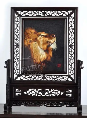 狮虎异面绣-狮子,湘绣 双面绣 狮虎异面绣-狮子 ,绣芯:26*32(cm) 双面