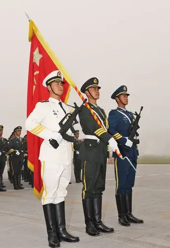 中国人民解放军陆,海,空三军仪仗队