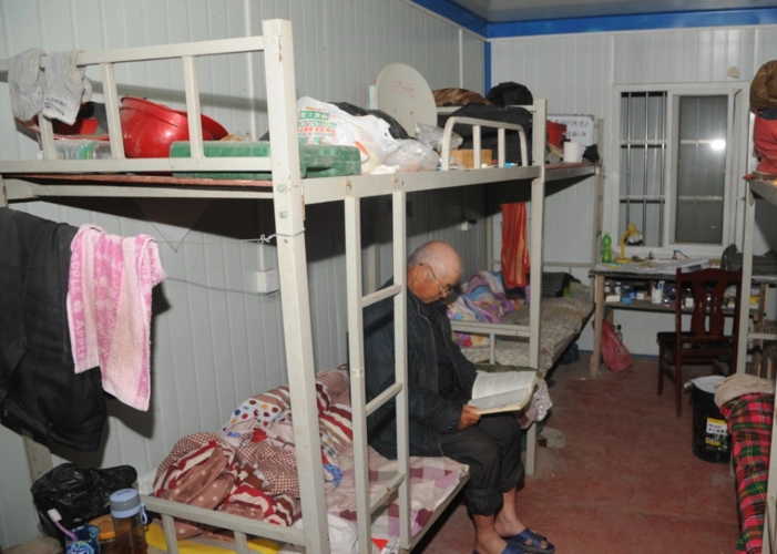 6张图直击农民工宿舍,简陋破旧,哪一张让你心酸?