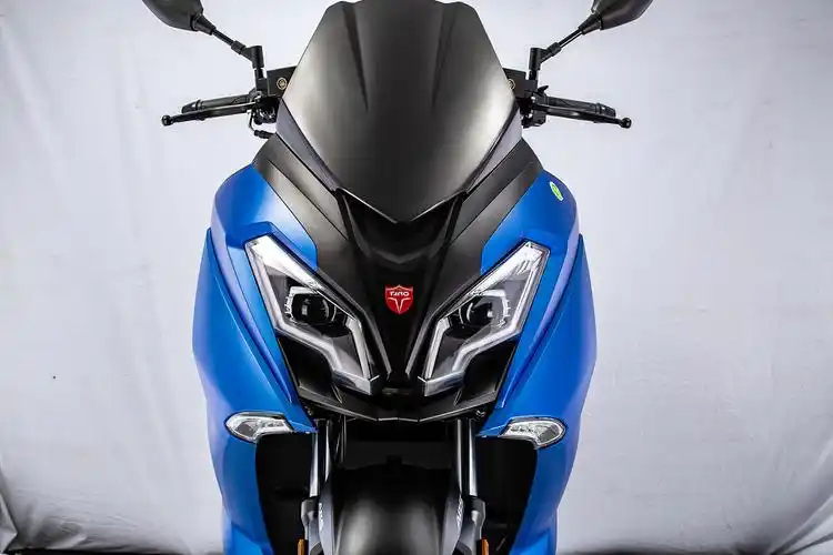 台荣tr300t 国产300大踏板摩托拍摄