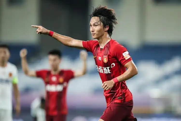 河北华夏幸福尹鸿博当选第6轮中超英雄