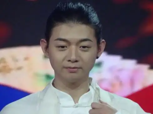 霍尊-霍尊个人资料及图片霍尊简介年龄身高八卦-小薇女性时尚