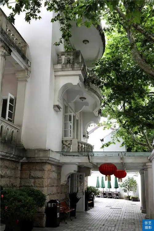 探寻上海徐汇文脉:民国时期老洋房岁月痕迹,背后故事更精彩!