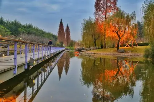 黄岩永宁公园夜幕即将降临