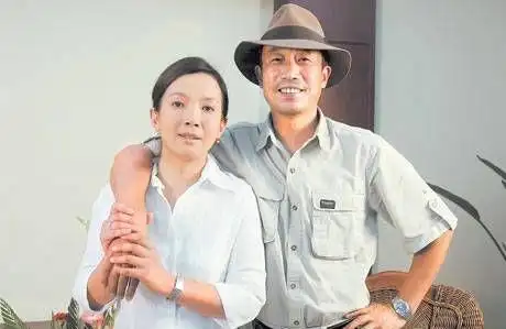 60岁演员孙海英的妻子吕丽萍近照