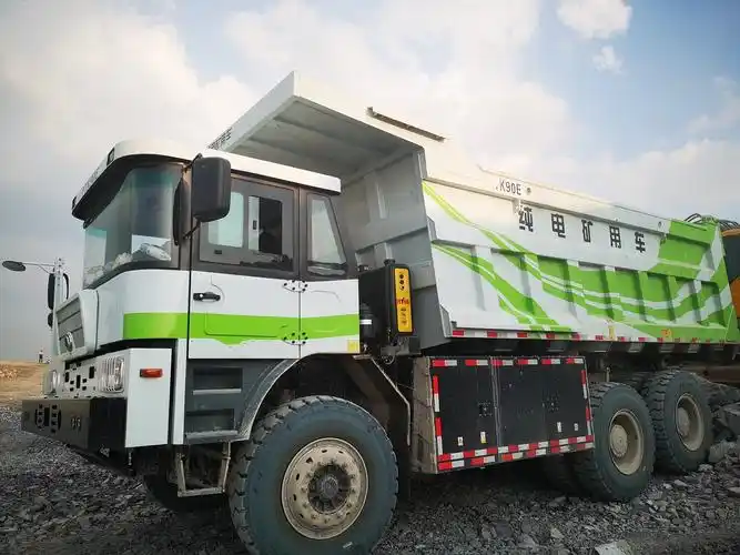 露天矿重载电瓶运矿车-企业官网