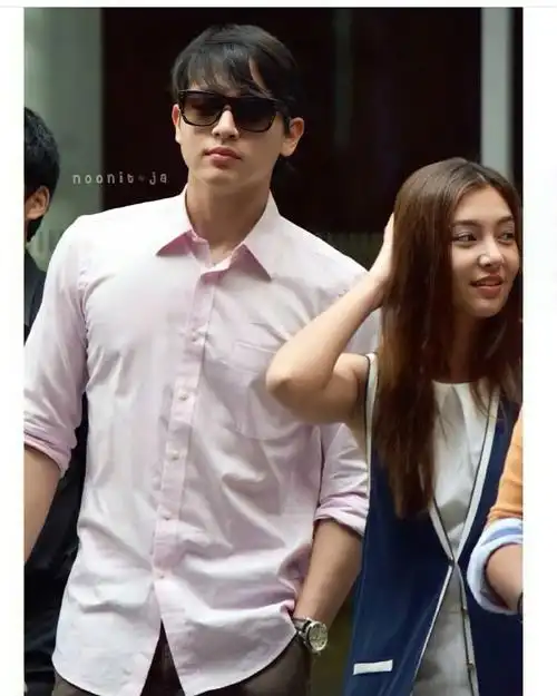 jiranee[超话]#照片修复 来自吉拉尼_ - 微博