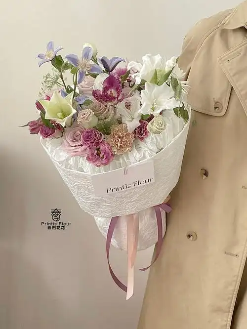 温柔与精致#紫色系花束#圆形花束#圆形混搭花束#白紫色花束#彭州花店