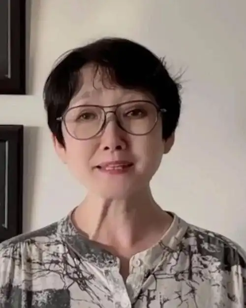 纪实62岁成方圆老的让人不敢认王刚自责后悔是我对不起圆子