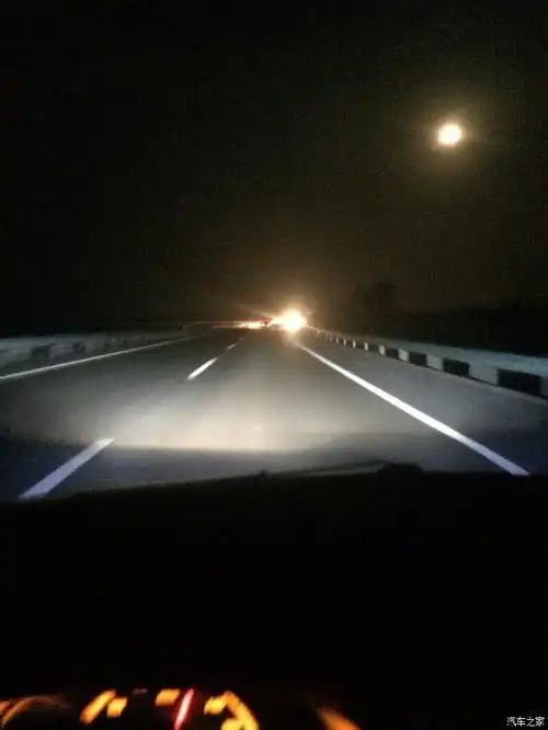 7号晚上乌奎高速回乌鲁木齐经过