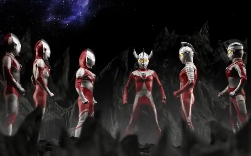 激情演唱奥特六兄弟主题曲除了难听点以外其他都还好