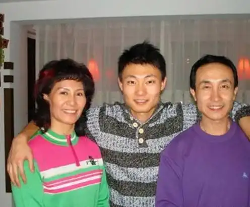 【图】巩汉林儿子叫什么呢? 其29岁帅气儿子巩天阔照片曝光