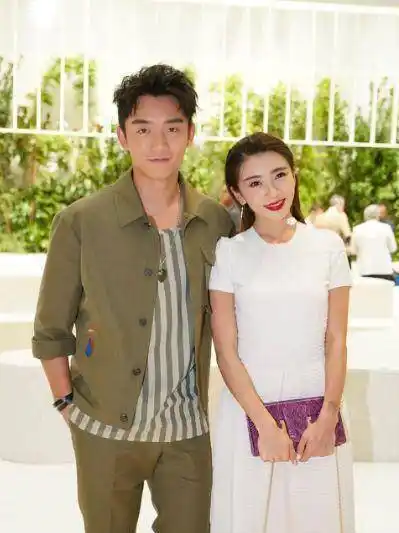 分手4年后,郑恺过得幸福美满,程晓玥犹如变了个人_妈妈_苗苗上_时尚