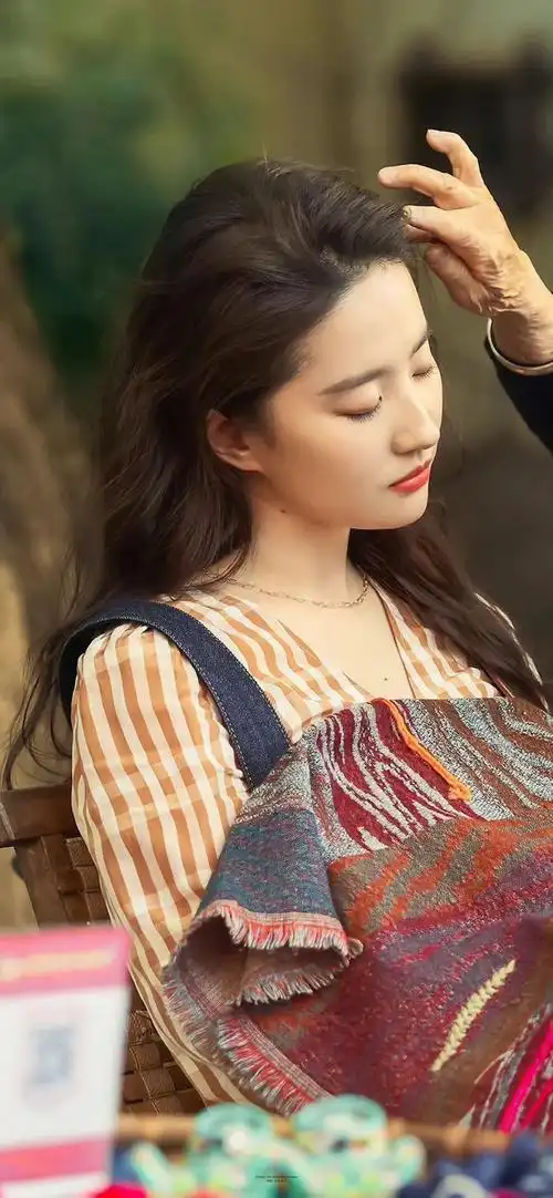 喜欢刘亦菲的必看17张罕见壁纸分享太美了