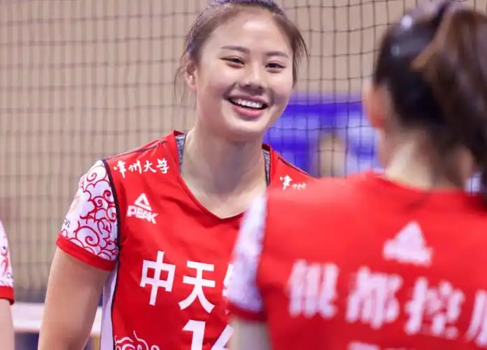 出生体育世家的龚翔宇,186cm长着一副明星脸,是女排的未来希望_腾讯