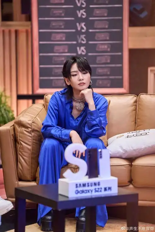 【#声生不息#剧照加更回顾】声生不息剧照加更之@周笔畅《你一半我