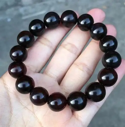 黑黝黝的缅甸翳珀手串