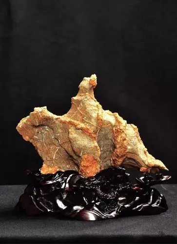 "艺静"奇石馆八周年庆