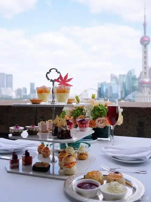 上海————————魔都c位外滩,流云,微风,欢聚香槟9415下午茶