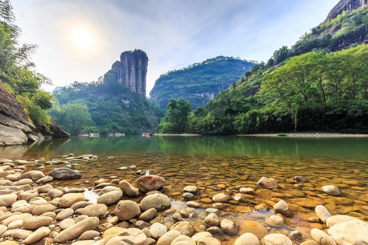 福建十大景点推荐 福建,这片神奇的土地,拥有悠久的历史和独特的文化.