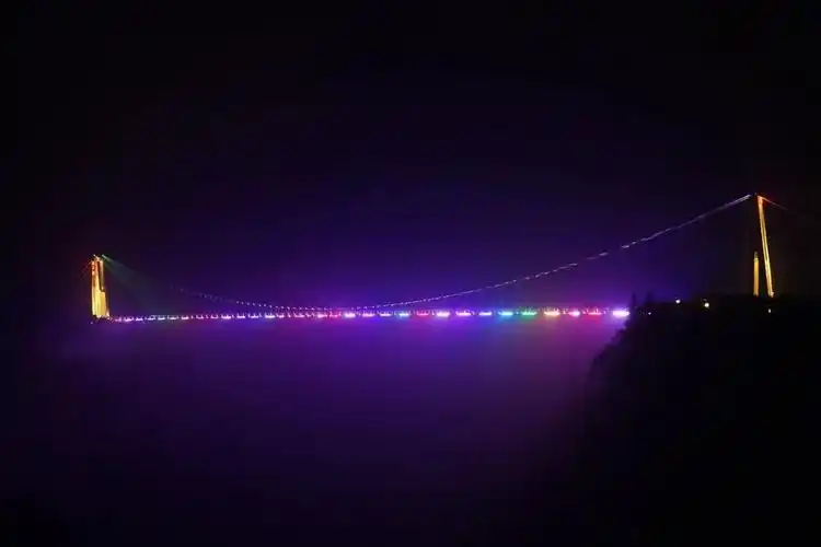 永川308米玻璃桥来了七夕有大动作入园还送50元